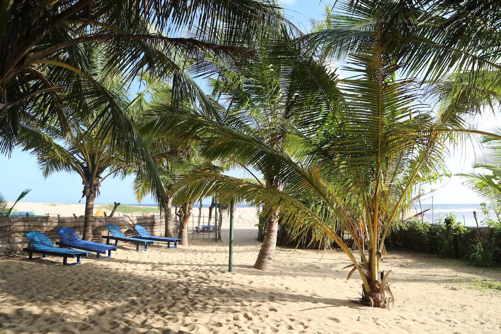 Lonely Beach Resort تانجالي المظهر الخارجي الصورة