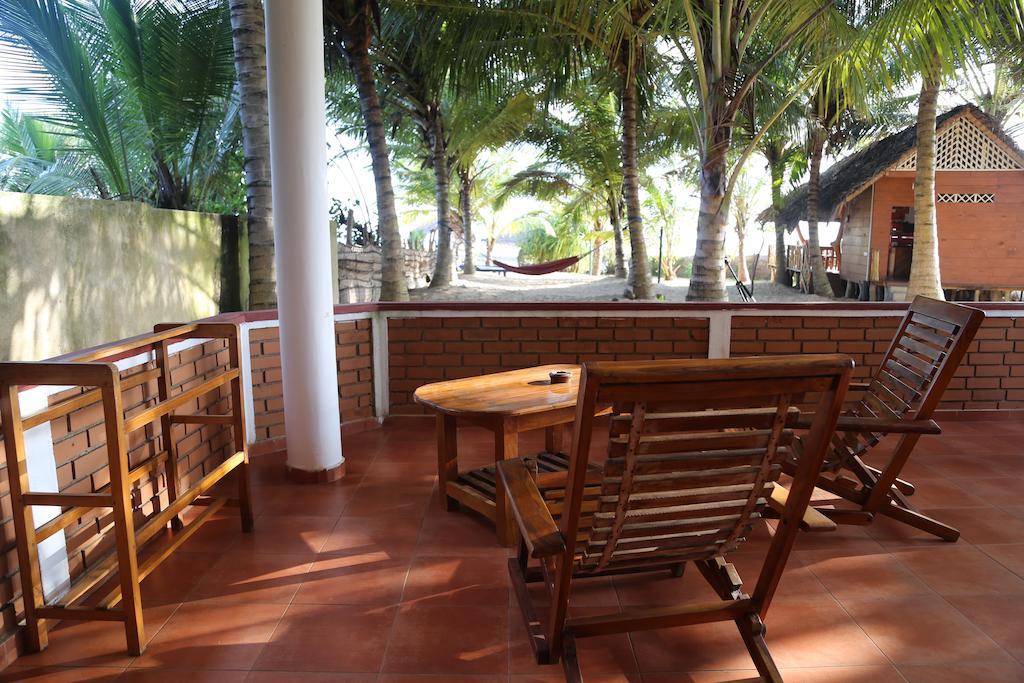 Lonely Beach Resort تانجالي الغرفة الصورة