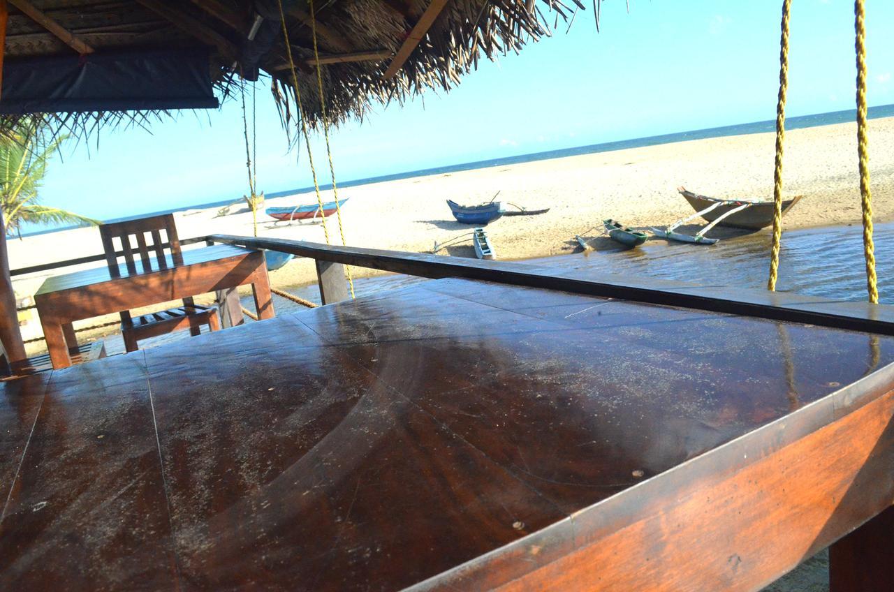 Lonely Beach Resort تانجالي المظهر الخارجي الصورة