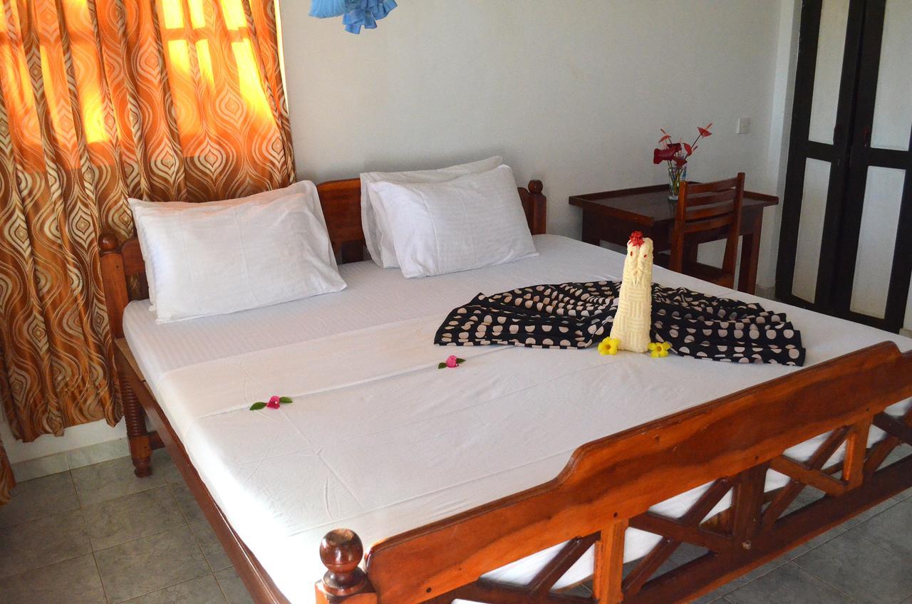Lonely Beach Resort تانجالي المظهر الخارجي الصورة